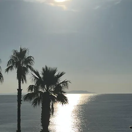 Chez Jo Duplex Terrasse Vue アパート *
